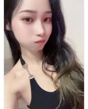 佛山妖娆长腿小姐姐