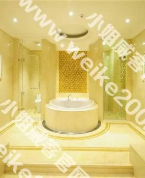 谈固大街，大浪淘沙洗浴中心夜游记。